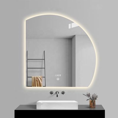 LED-Streifen angepasstes trichromatisches Licht Smart Mirror Ein Muss für moderne Bäder