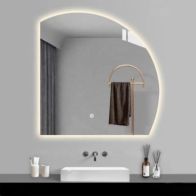 LED-Streifen angepasstes trichromatisches Licht Smart Mirror Ein Muss für moderne Bäder