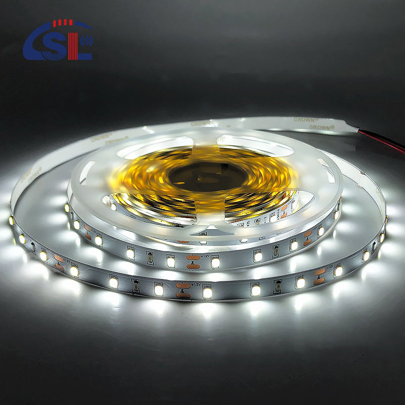 DC12V SMD2835 Elektroplatten-PCB 60Ds 8mm Ra 80 LED-Lichtstreifen für Wohnzwecke